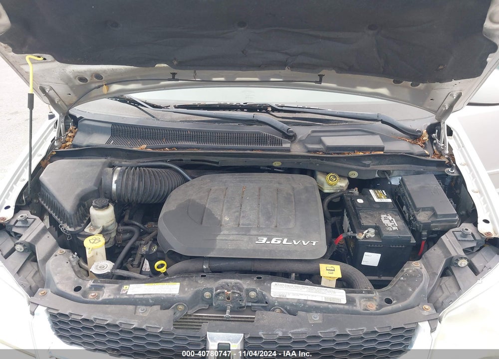 2012 DODGE GRAND CARAVAN CREW VIN: 2C4RDGDG1CR137972