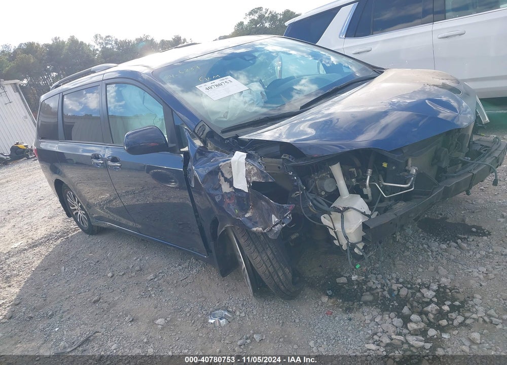 2020 TOYOTA SIENNA XLE VIN: 5TDYZ3DC1LS051118