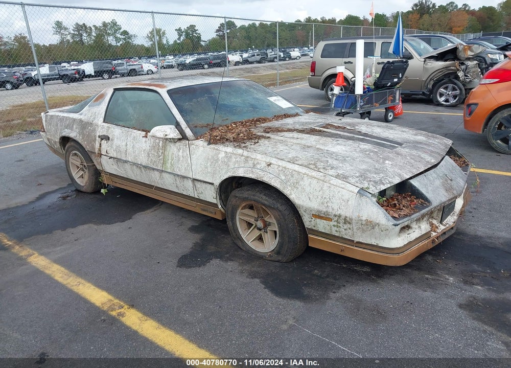 1983 CHEVROLET CAMARO VIN: 1G1AP87HXDN115121