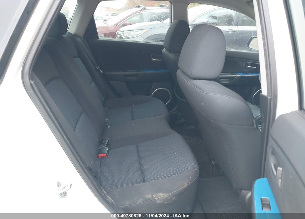 2004 MAZDA 3 S VIN: JM1BK343041168553