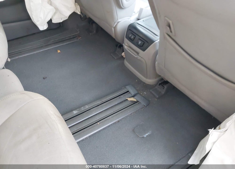 2019 TOYOTA SIENNA XLE 8 PASSENGER VIN: 5TDYZ3DC5KS014927