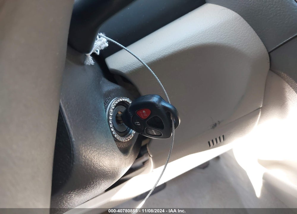 2011 TOYOTA CAMRY LE VIN: 4T1BF3EK1BU628675