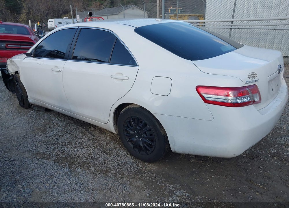 2011 TOYOTA CAMRY LE VIN: 4T1BF3EK1BU628675