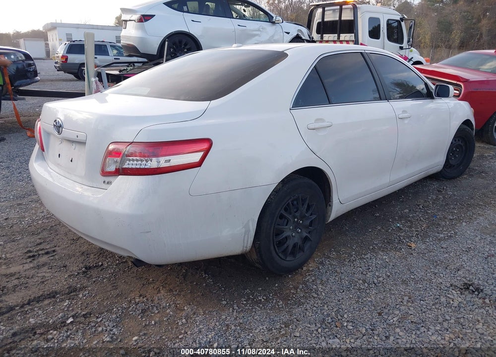 2011 TOYOTA CAMRY LE VIN: 4T1BF3EK1BU628675