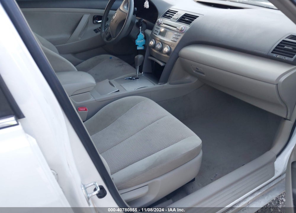 2011 TOYOTA CAMRY LE VIN: 4T1BF3EK1BU628675