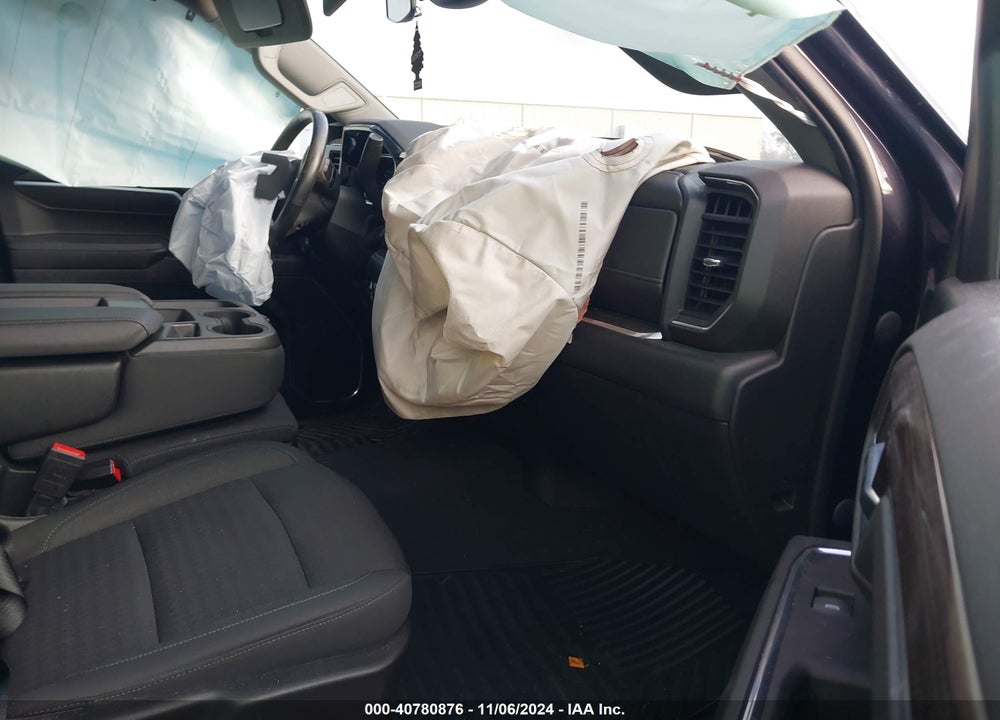 2022 CHEVROLET SILVERADO 1500 4WD SHORT BED LT WITH 2FL VIN: 1GCPDKEK8NZ610854