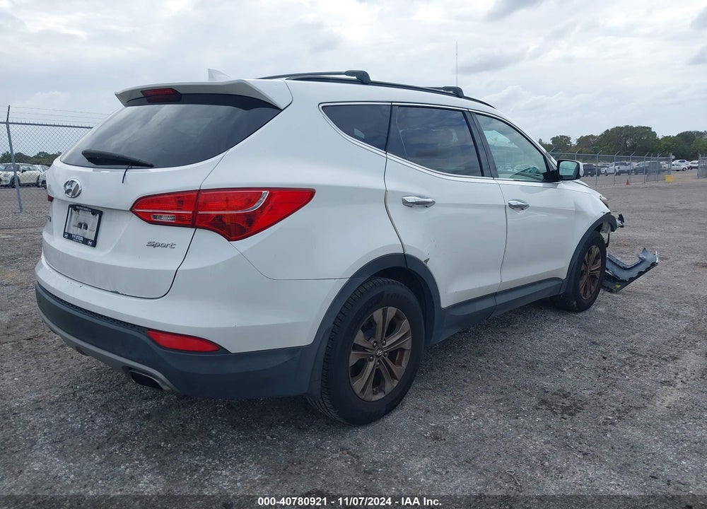 2013 HYUNDAI SANTA FE VIN: 5XYZU3LB7DG109632