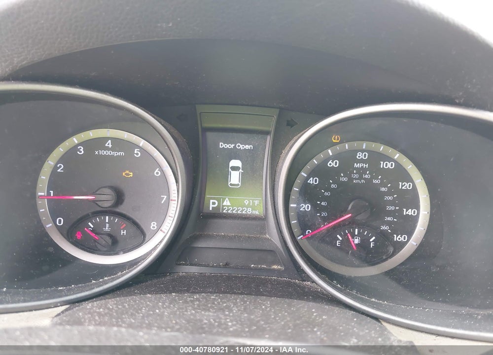 2013 HYUNDAI SANTA FE VIN: 5XYZU3LB7DG109632