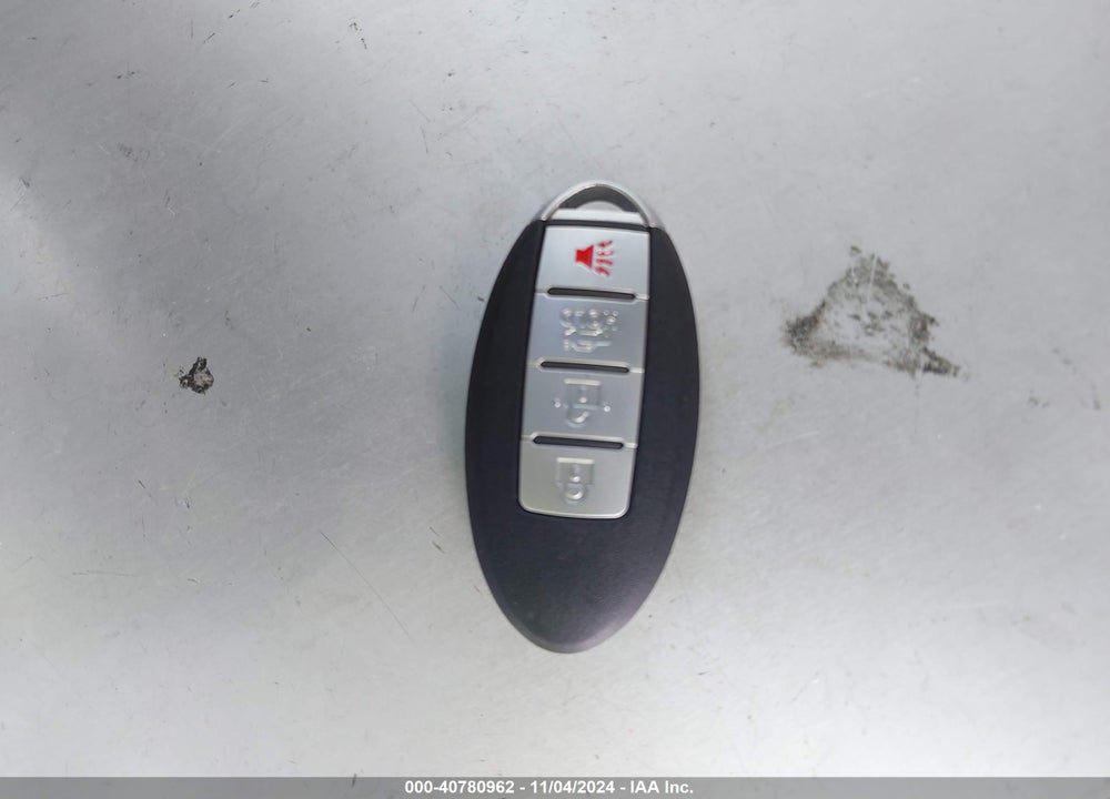 2013 NISSAN VERSA 1.6 SL VIN: 3N1CN7AP3DL849666