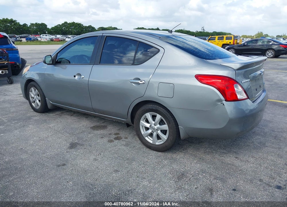 2013 NISSAN VERSA 1.6 SL VIN: 3N1CN7AP3DL849666