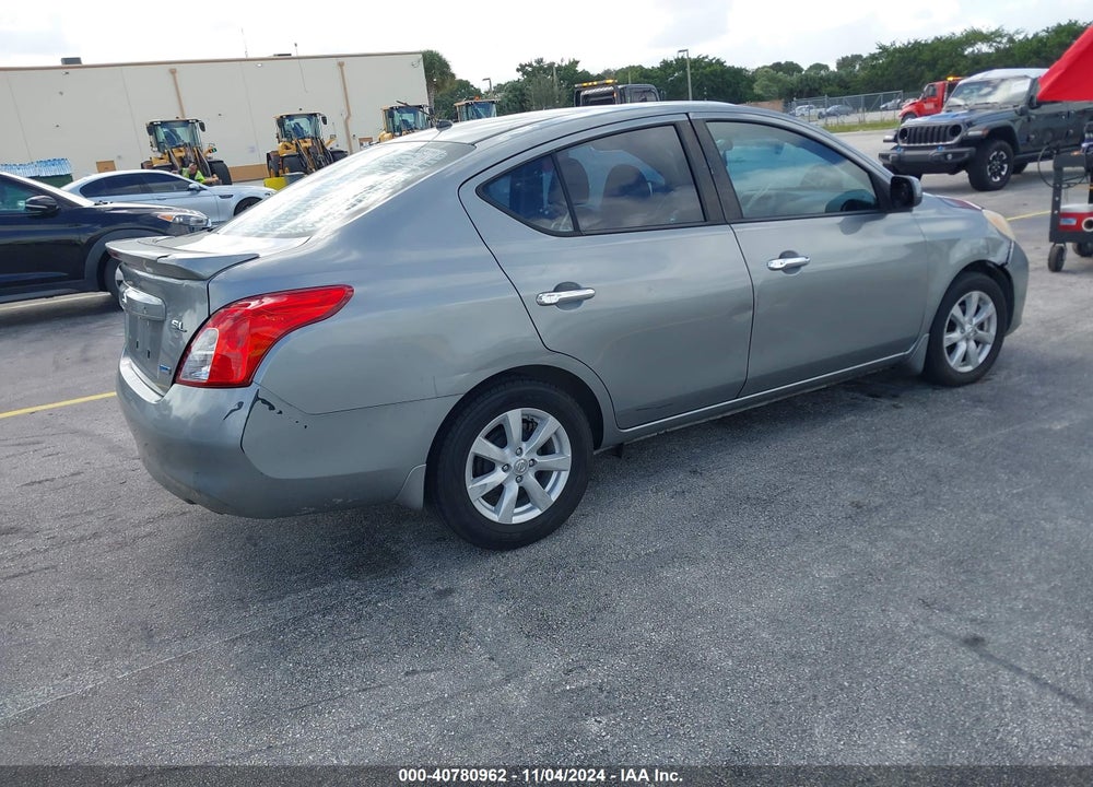 2013 NISSAN VERSA 1.6 SL VIN: 3N1CN7AP3DL849666