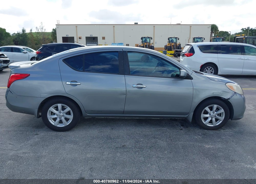 2013 NISSAN VERSA 1.6 SL VIN: 3N1CN7AP3DL849666