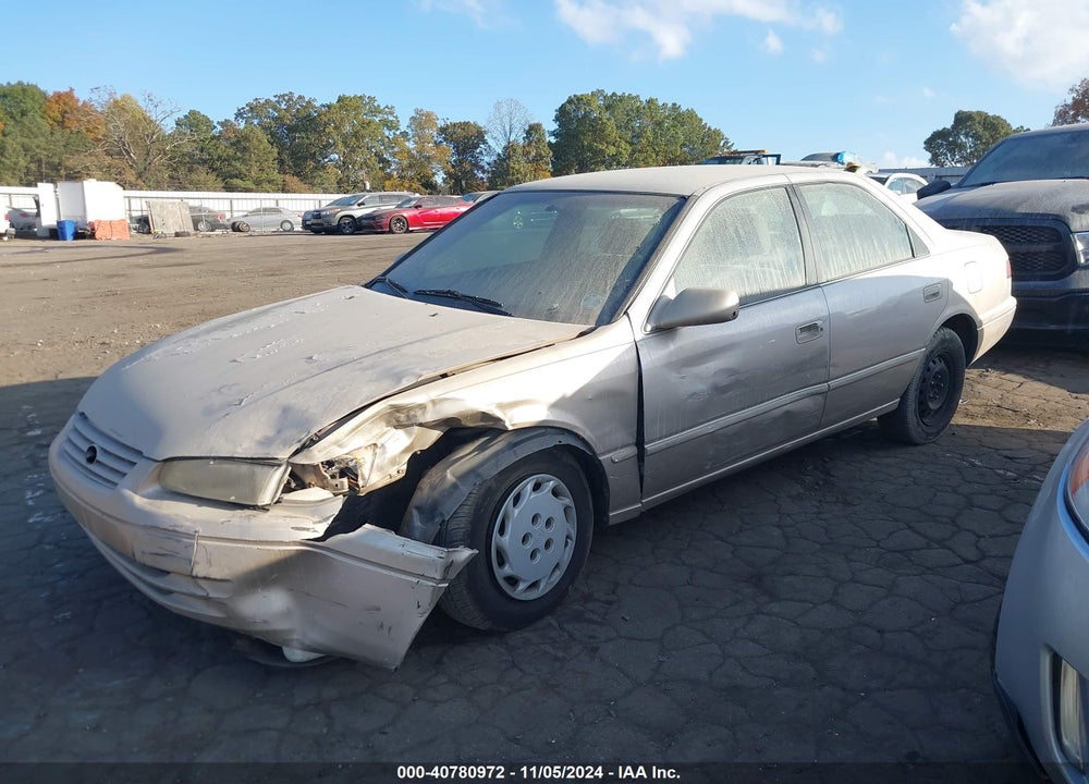 1997 TOYOTA CAMRY LE VIN: 4T1BG22K4VU820558