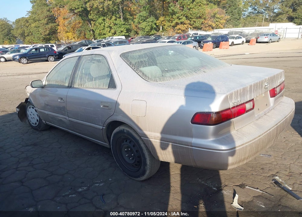 1997 TOYOTA CAMRY LE VIN: 4T1BG22K4VU820558