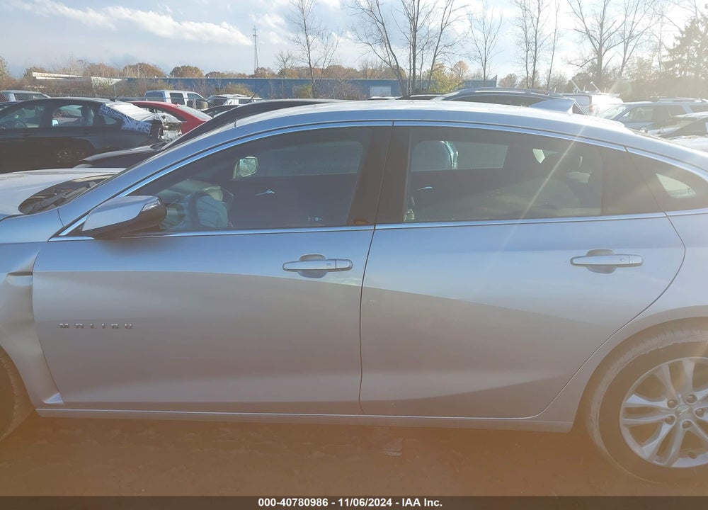 2018 CHEVROLET MALIBU LT VIN: 1G1ZD5ST9JF202164