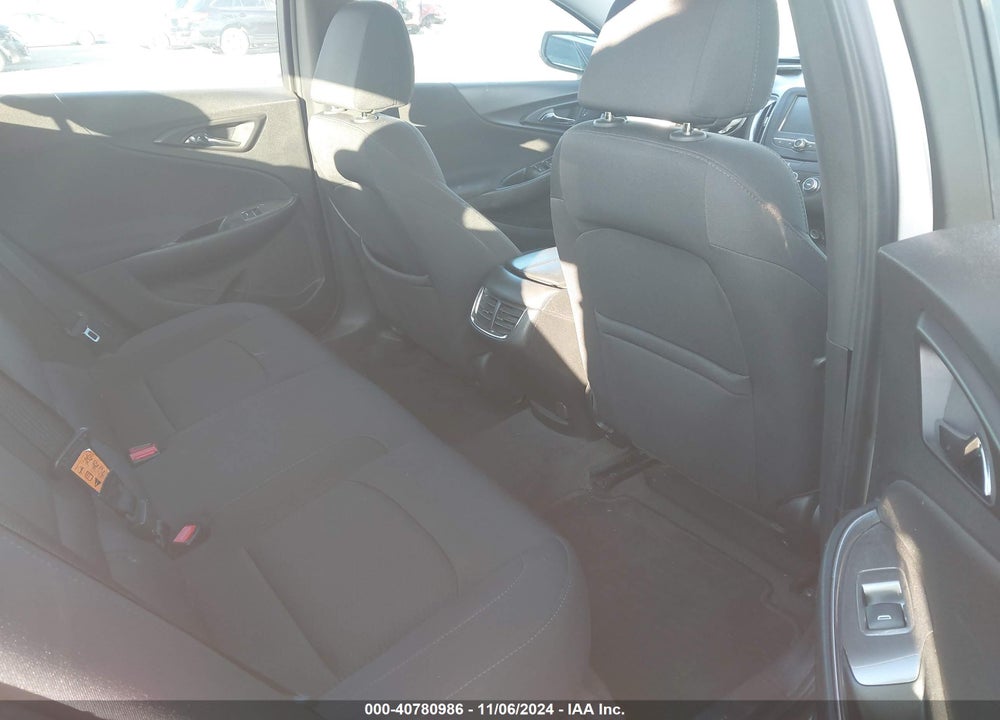 2018 CHEVROLET MALIBU LT VIN: 1G1ZD5ST9JF202164
