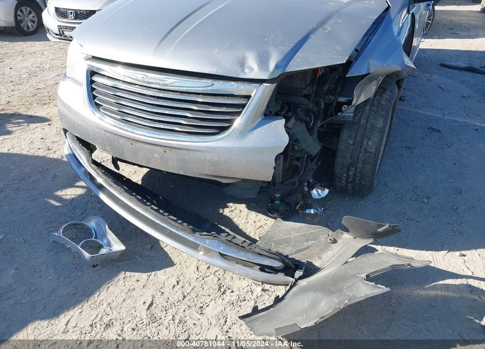 2013 CHRYSLER TOWN & COUNTRY TOURING VIN: 2C4RC1BG5DR821170