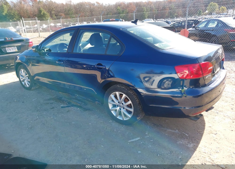 2011 VOLKSWAGEN JETTA 2.5L SE VIN: 3VWDX7AJ3BM387363