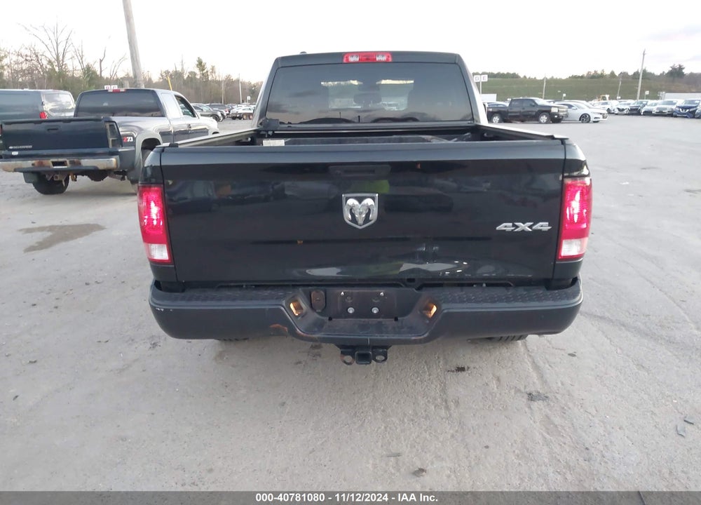 2022 RAM 1500 CLASSIC TRADESMAN 4X4 6'4 BOX VIN: 1C6RR7FG3NS187988
