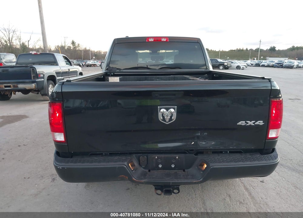 2022 RAM 1500 CLASSIC TRADESMAN 4X4 6'4 BOX VIN: 1C6RR7FG3NS187988