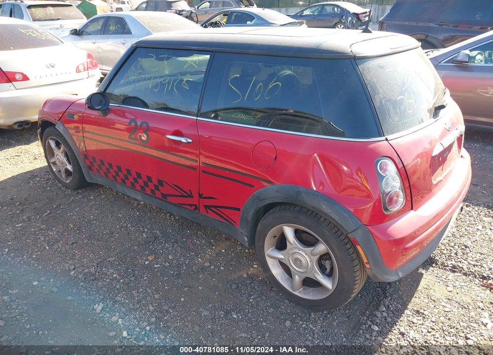 2003 MINI COOPER VIN: WMWRC33473TE19139