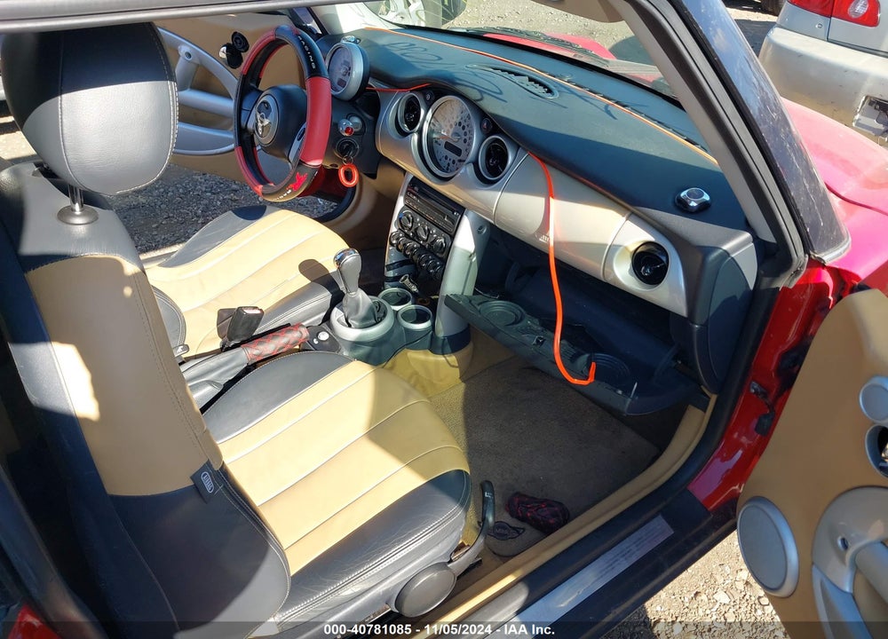 2003 MINI COOPER VIN: WMWRC33473TE19139