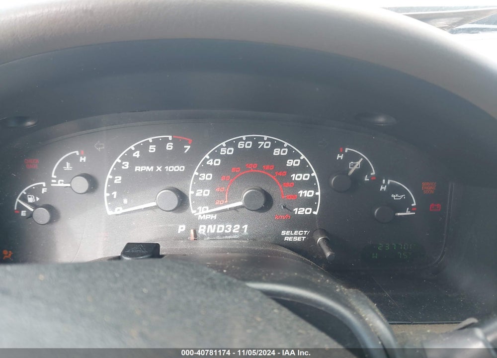 2002 FORD EXPLORER XLT VIN: 1FMZU63E42ZB08864