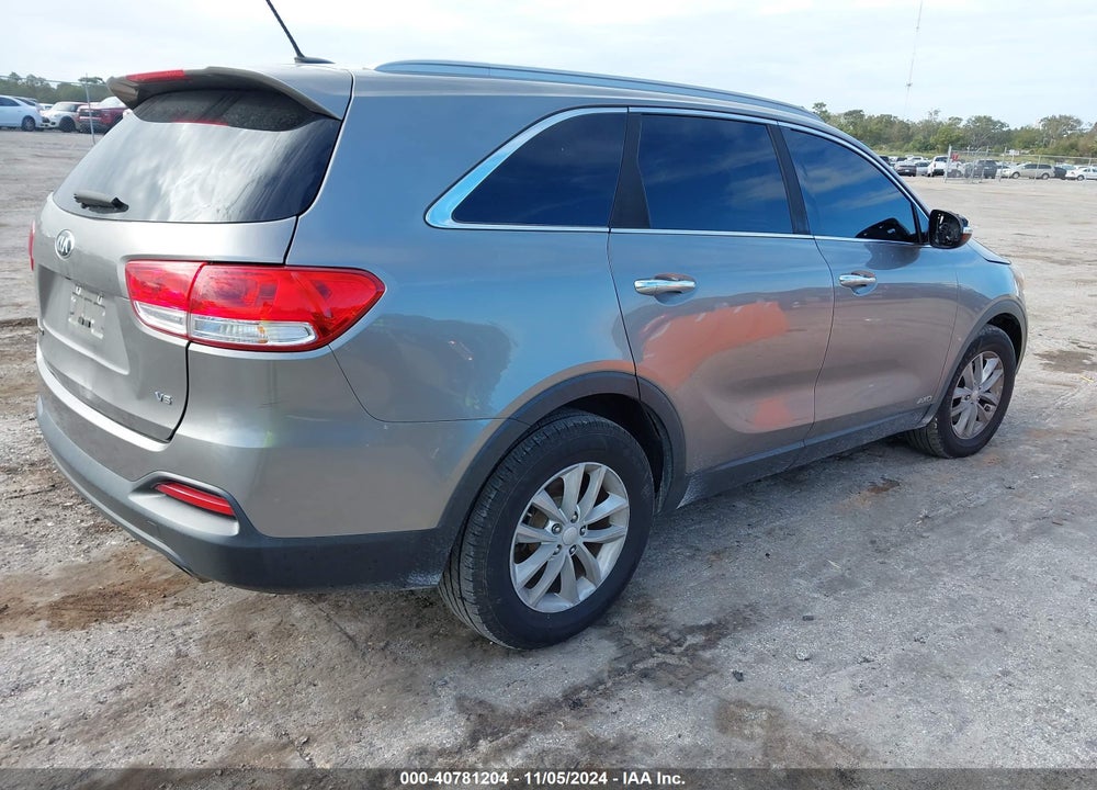 2017 KIA SORENTO LX V6 VIN: 5XYPGDA54HG190452