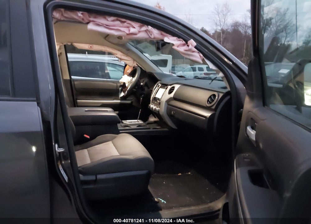 2017 TOYOTA TUNDRA SR5 5.7L V8 VIN: 5TFDY5F15HX642904