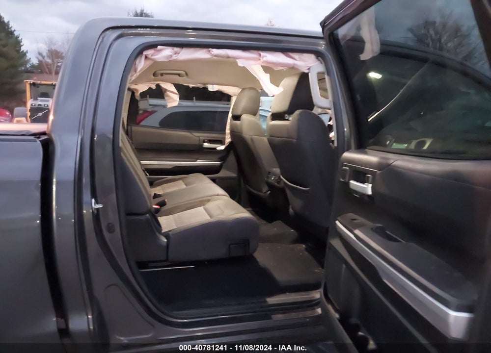 2017 TOYOTA TUNDRA SR5 5.7L V8 VIN: 5TFDY5F15HX642904