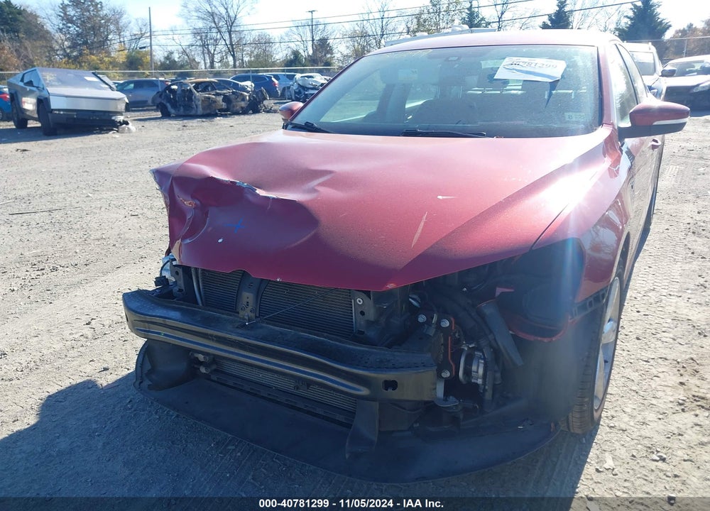 2015 VOLKSWAGEN PASSAT VIN: 1VWAT7A38FC116922