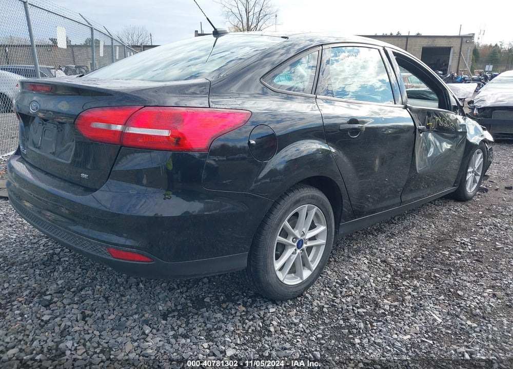 2017 FORD FOCUS SE VIN: 1FADP3F20HL292045