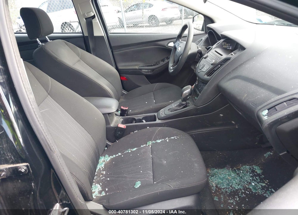 2017 FORD FOCUS SE VIN: 1FADP3F20HL292045