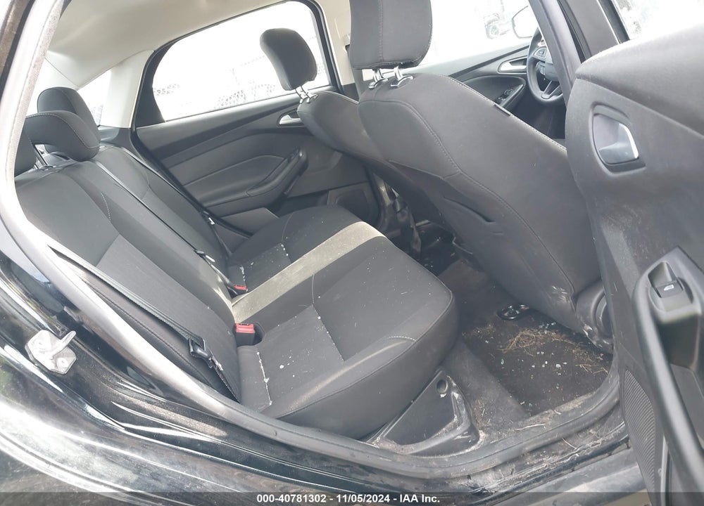 2017 FORD FOCUS SE VIN: 1FADP3F20HL292045