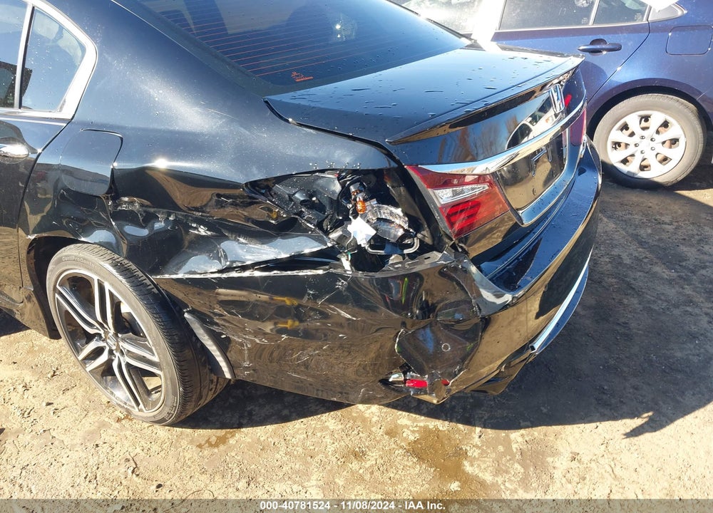 2017 HONDA ACCORD TOURING V6 VIN: 1HGCR3F90HA020038