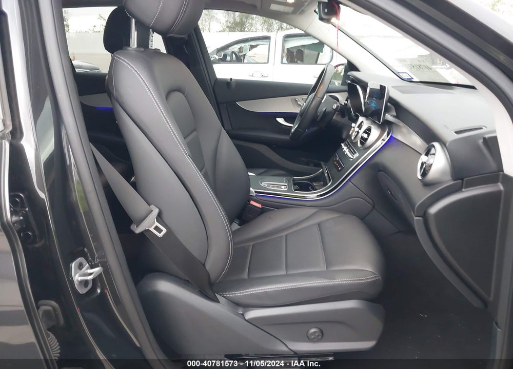 2022 MERCEDES-BENZ GLC 300 SUV VIN: W1N0G8DB4NG109722
