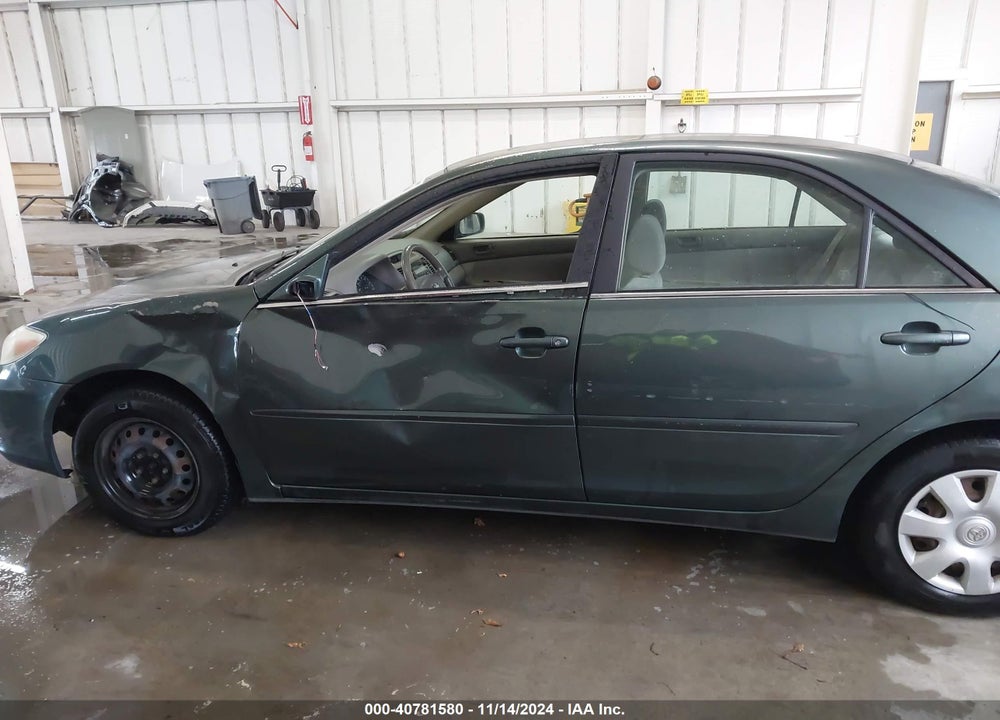 2004 TOYOTA CAMRY LE VIN: JTDBE32KX40267484