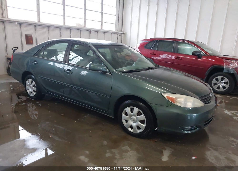 2004 TOYOTA CAMRY LE VIN: JTDBE32KX40267484