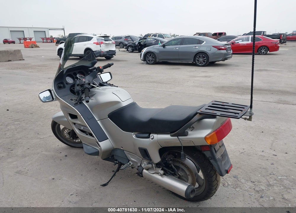 1991 HONDA ST1100 VIN: JH2SC2603MM102109