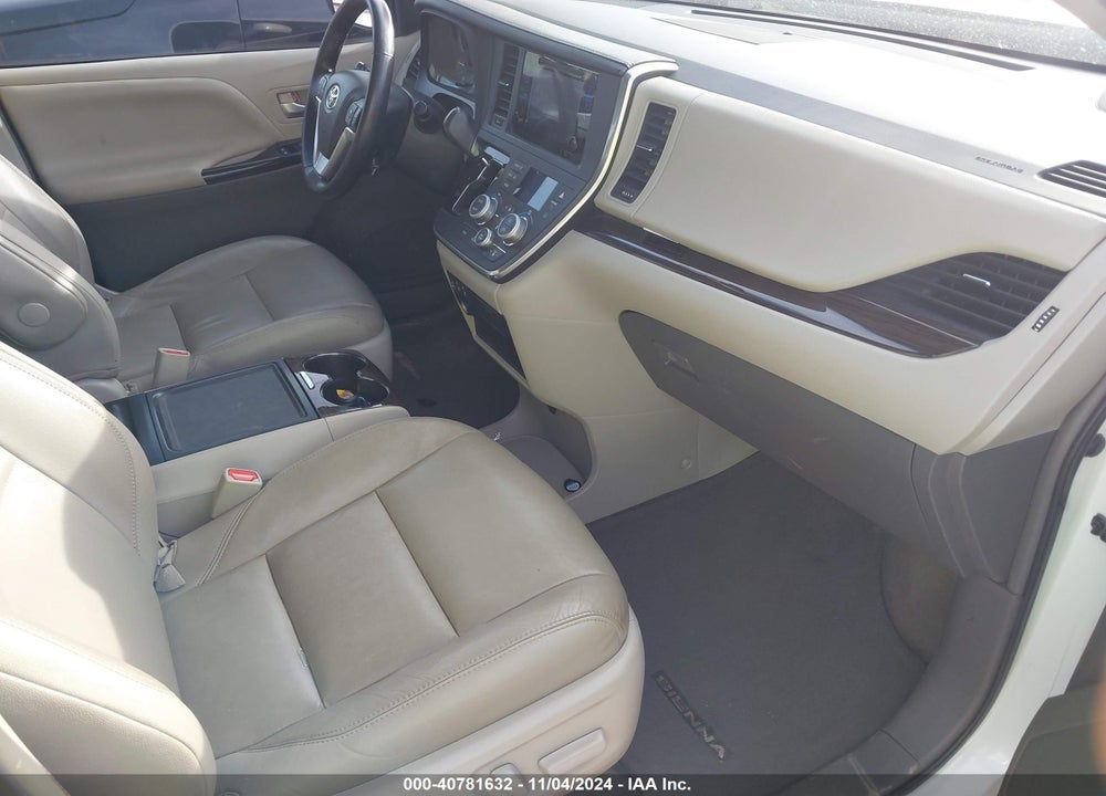 2015 TOYOTA SIENNA XLE LIMITED VIN: 5TDYK3DC2FS588069