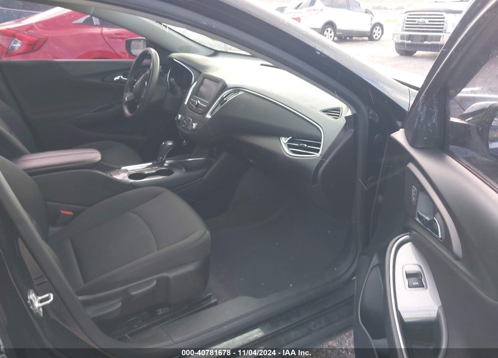 2018 CHEVROLET MALIBU LT VIN: 1G1ZD5ST0JF266349