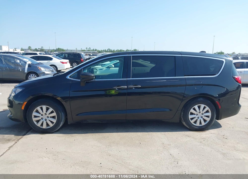 2018 CHRYSLER PACIFICA L VIN: 2C4RC1AG6JR252780