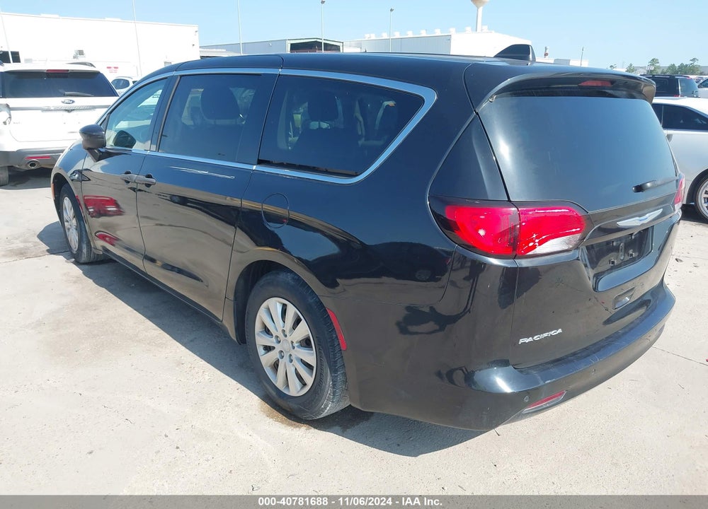 2018 CHRYSLER PACIFICA L VIN: 2C4RC1AG6JR252780