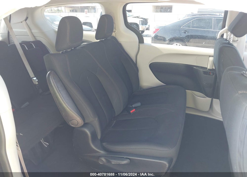 2018 CHRYSLER PACIFICA L VIN: 2C4RC1AG6JR252780