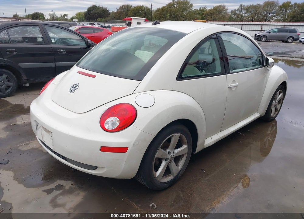 2008 VOLKSWAGEN NEW BEETLE COUPE BLACK TIE EDITION/TRIPLE WHITE VIN: 3VWFG31C78M524056