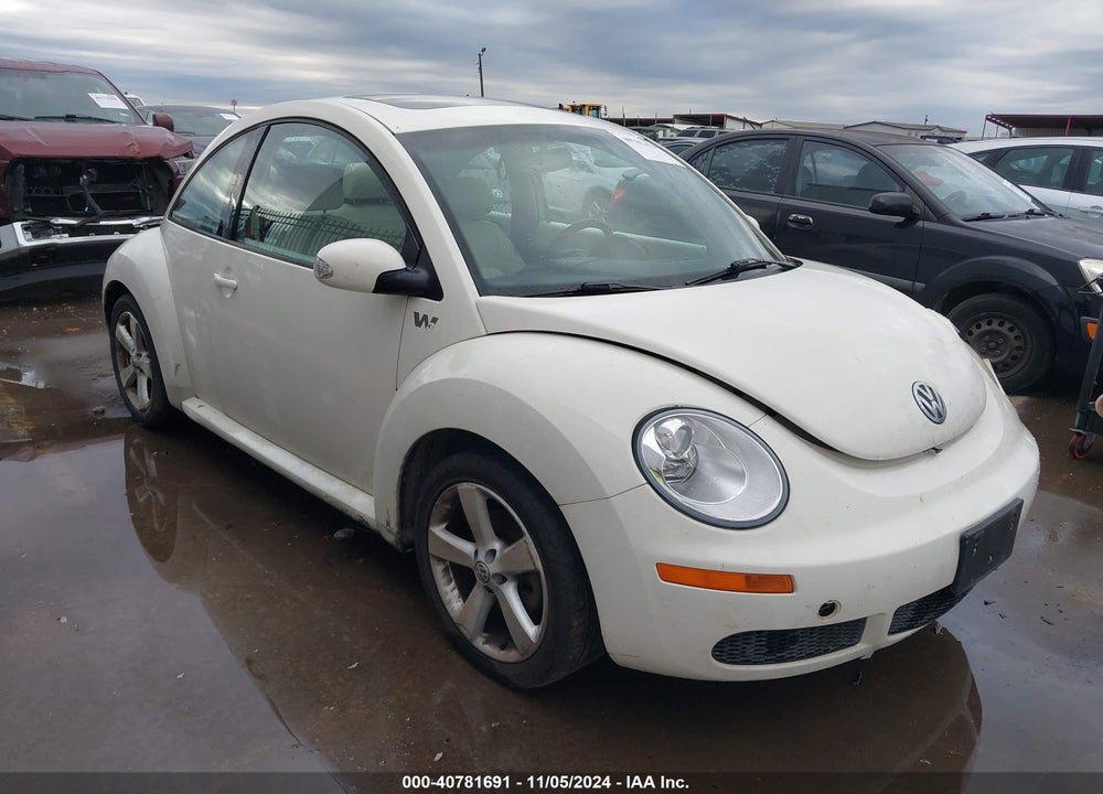 2008 VOLKSWAGEN NEW BEETLE COUPE BLACK TIE EDITION/TRIPLE WHITE VIN: 3VWFG31C78M524056