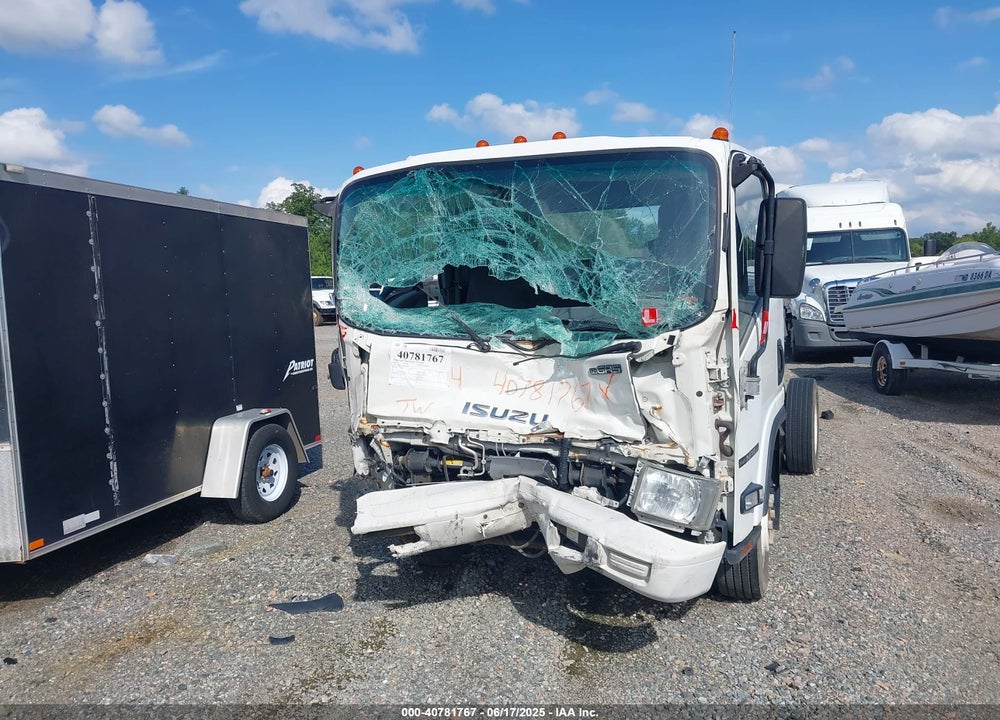 2014 ISUZU NPR GAS REG VIN: 54DC4W1B0ES804097
