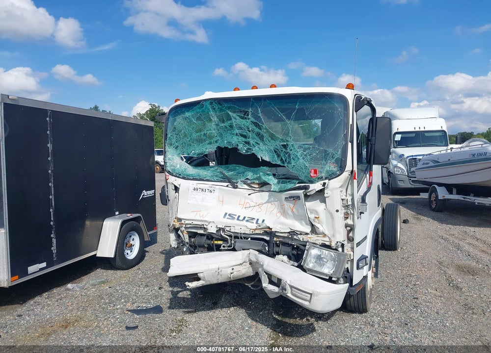 2014 ISUZU NPR GAS REG VIN: 54DC4W1B0ES804097