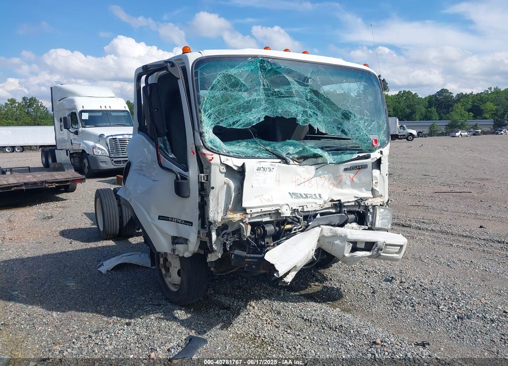2014 ISUZU NPR GAS REG VIN: 54DC4W1B0ES804097