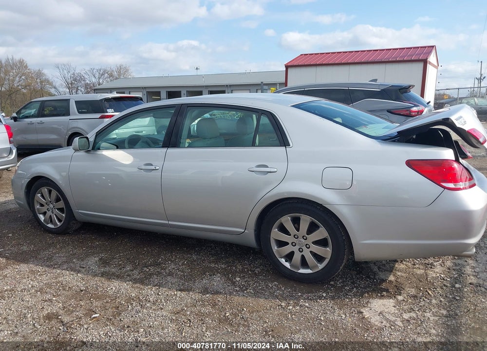 2005 TOYOTA AVALON XLS VIN: 4T1BK36BX5U034861